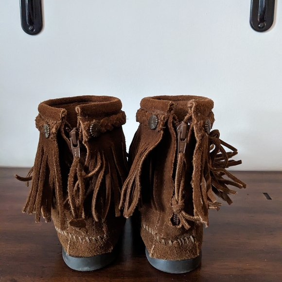 Minnetonka high top moccasin - Picture 2 of 4